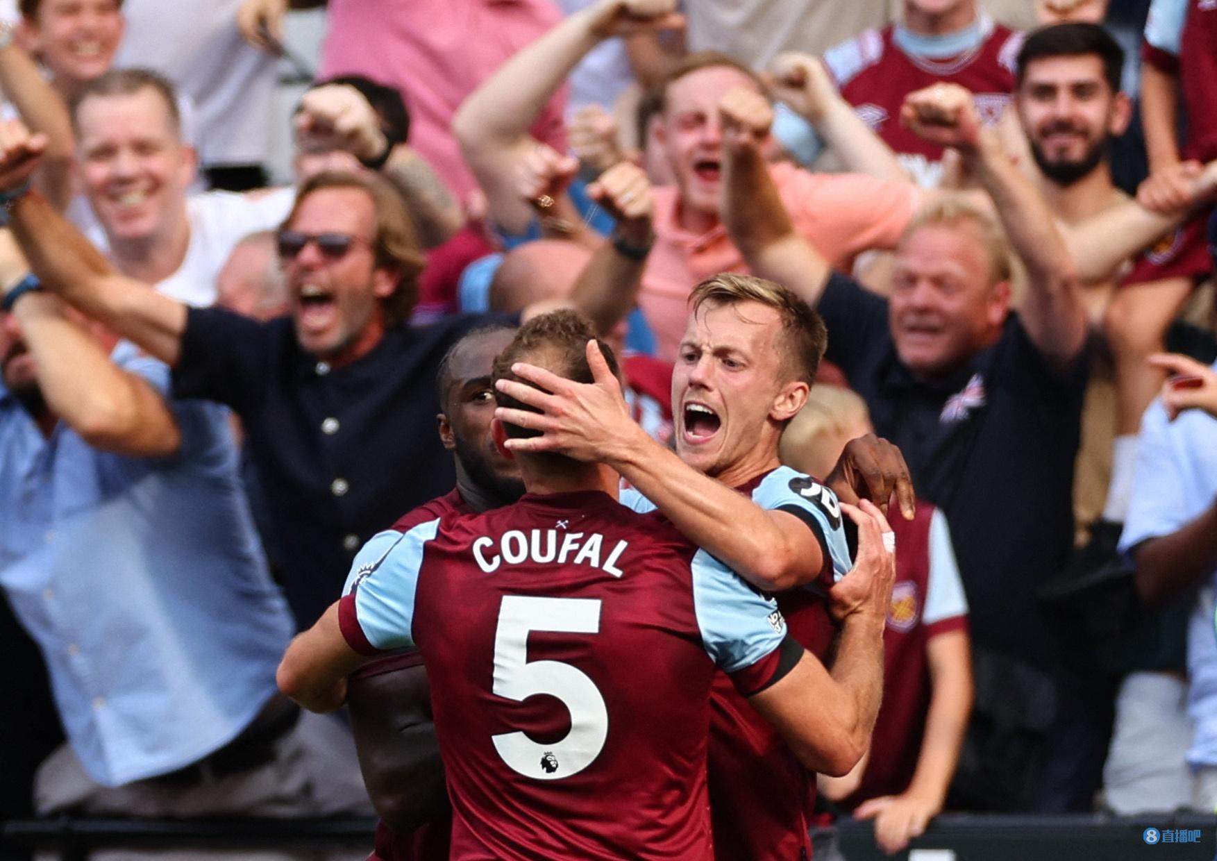 球队俨然形 球队俨然形