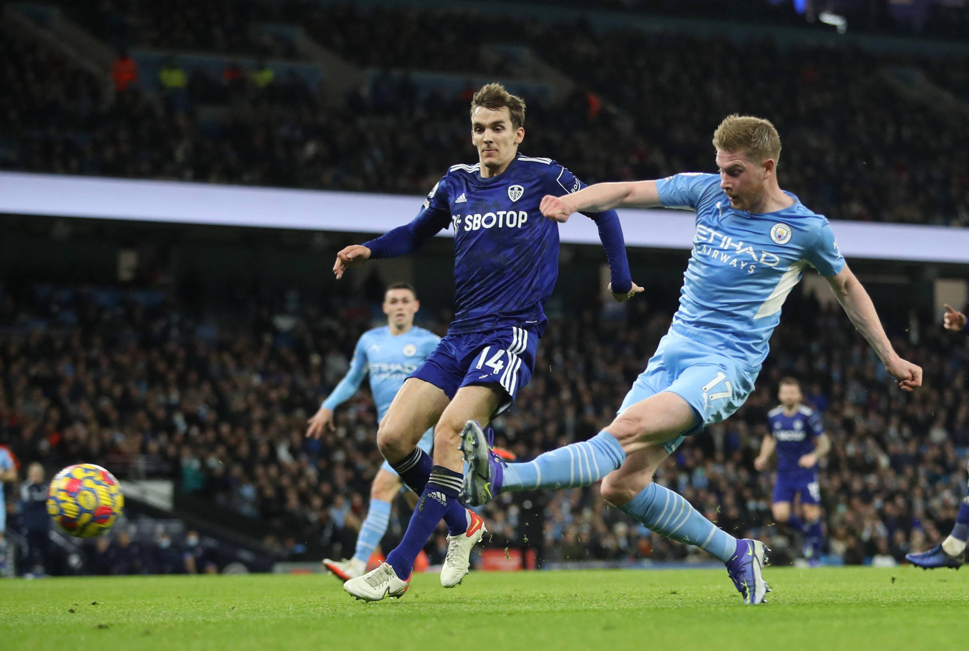 评论员和球 评论员和球