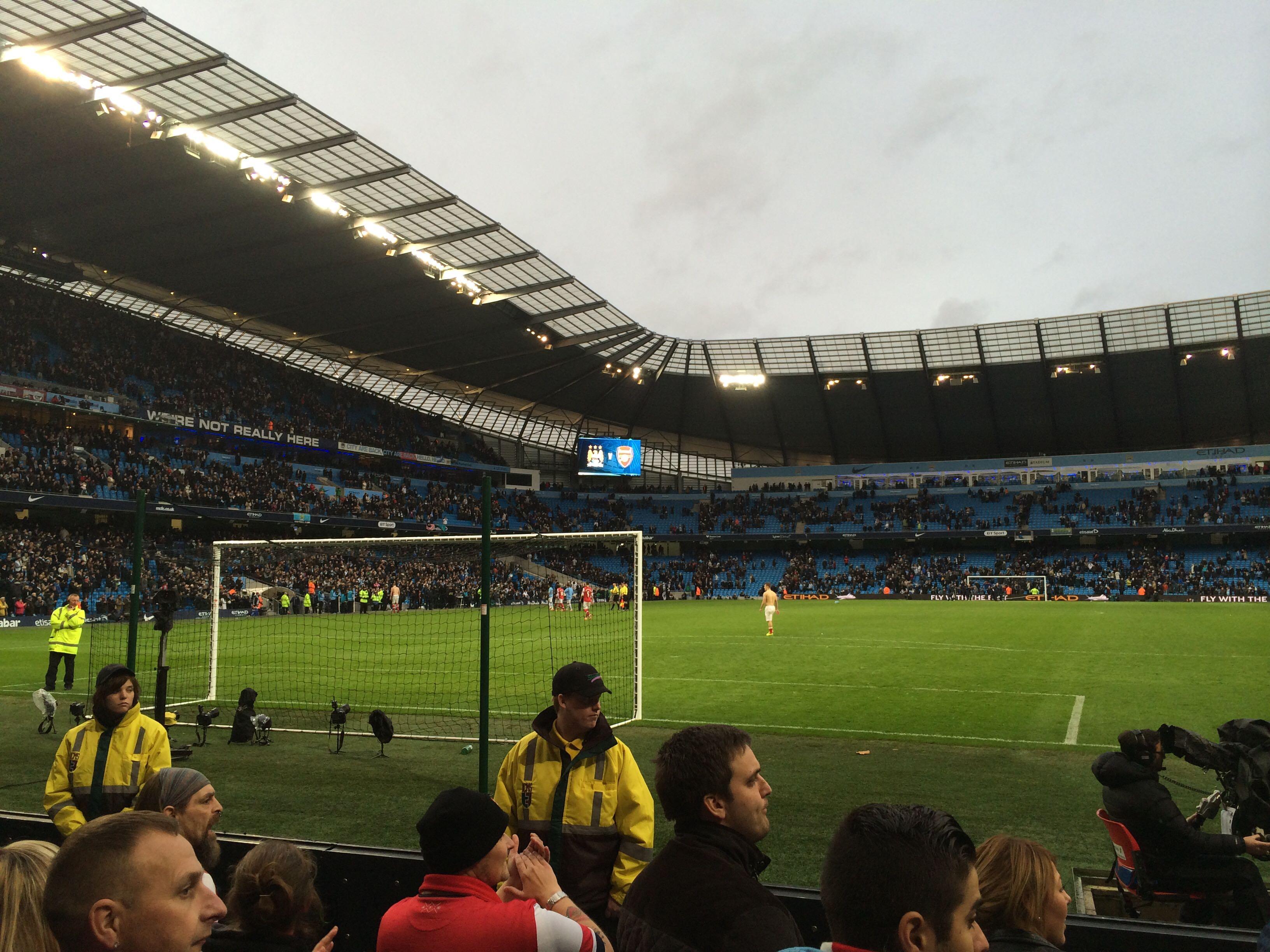 到俱乐部的 到俱乐部的